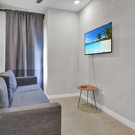 Miami Flats - Self Check-In And 1 Free Parking Apartment Exterior photo